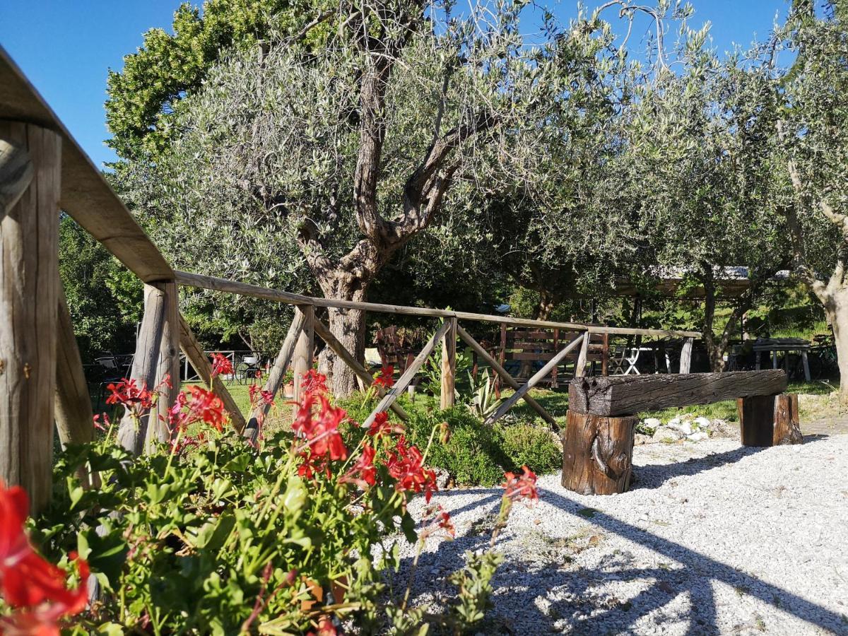 Villa Santa Croce à Fossato di Vico Extérieur photo
