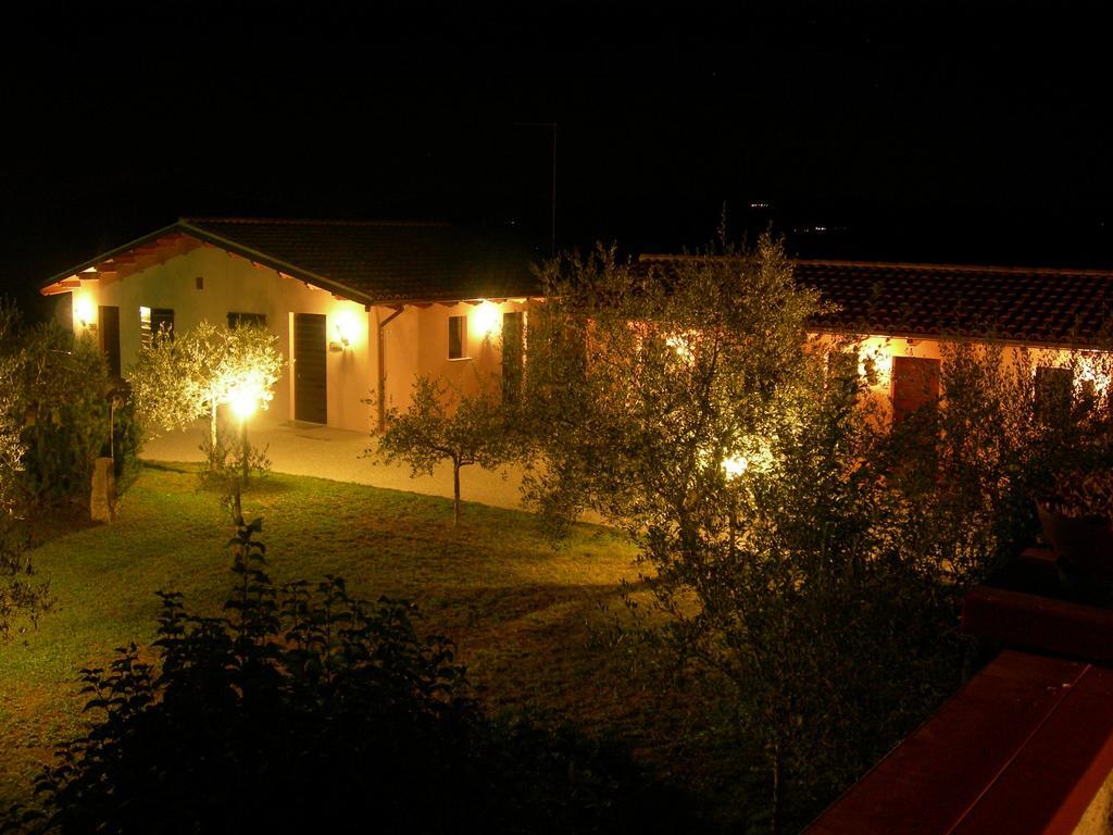 Villa Santa Croce à Fossato di Vico Extérieur photo
