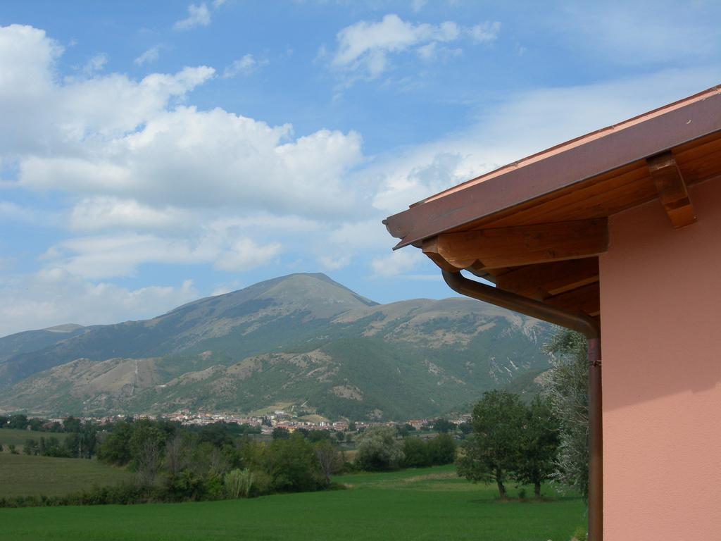 Villa Santa Croce à Fossato di Vico Extérieur photo