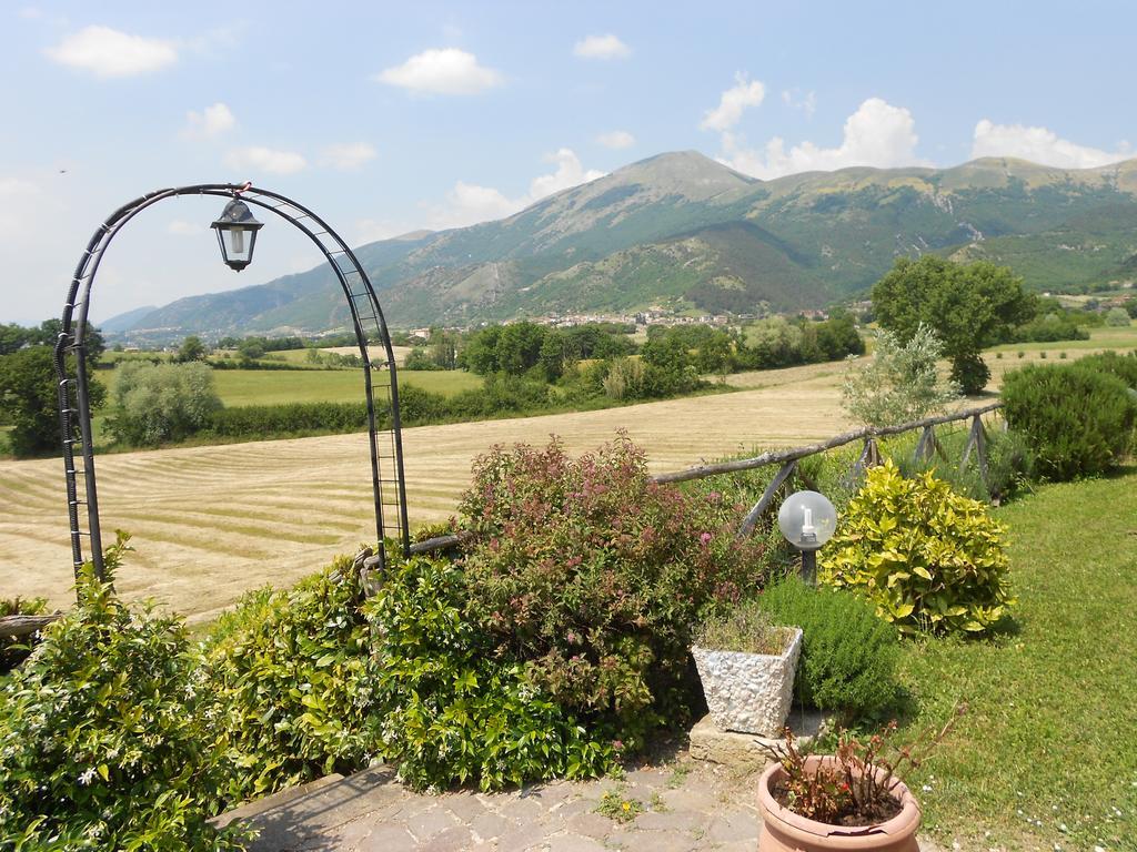 Villa Santa Croce à Fossato di Vico Extérieur photo