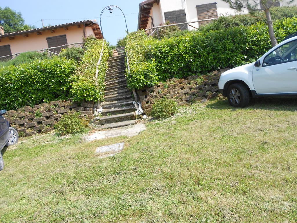 Villa Santa Croce à Fossato di Vico Extérieur photo