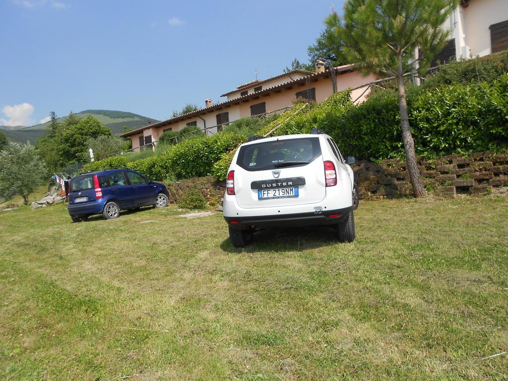 Villa Santa Croce à Fossato di Vico Extérieur photo