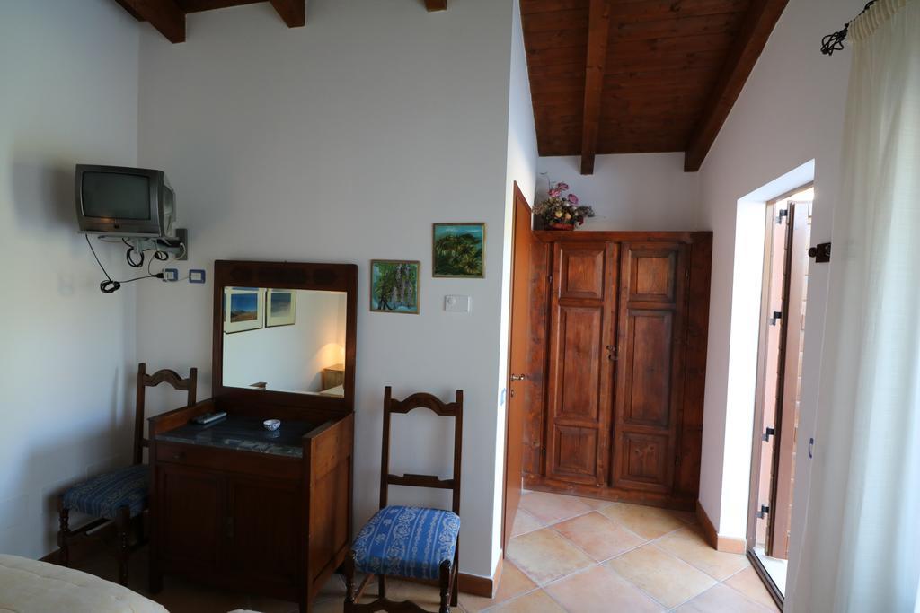 Villa Santa Croce à Fossato di Vico Extérieur photo