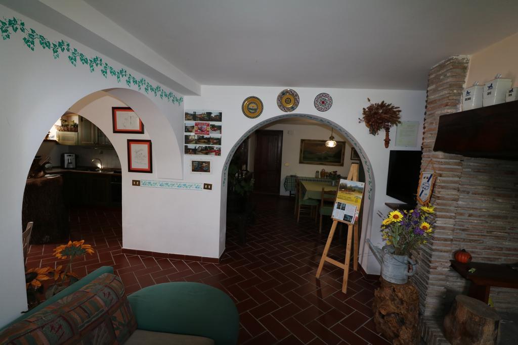Villa Santa Croce à Fossato di Vico Extérieur photo